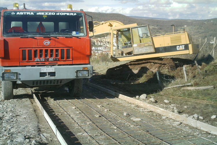 realizzazione strada in cemento calvello - Potenza