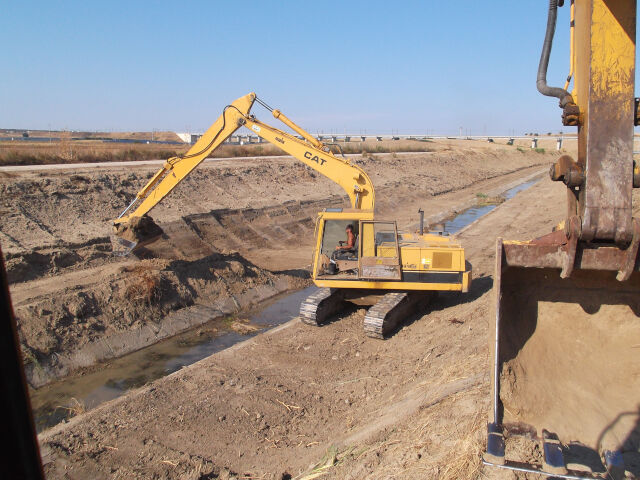 lavori di bonifica corsi d'acqua 